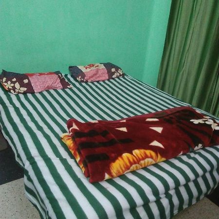 K.S.N. Varanasi Paying Guest House Kültér fotó