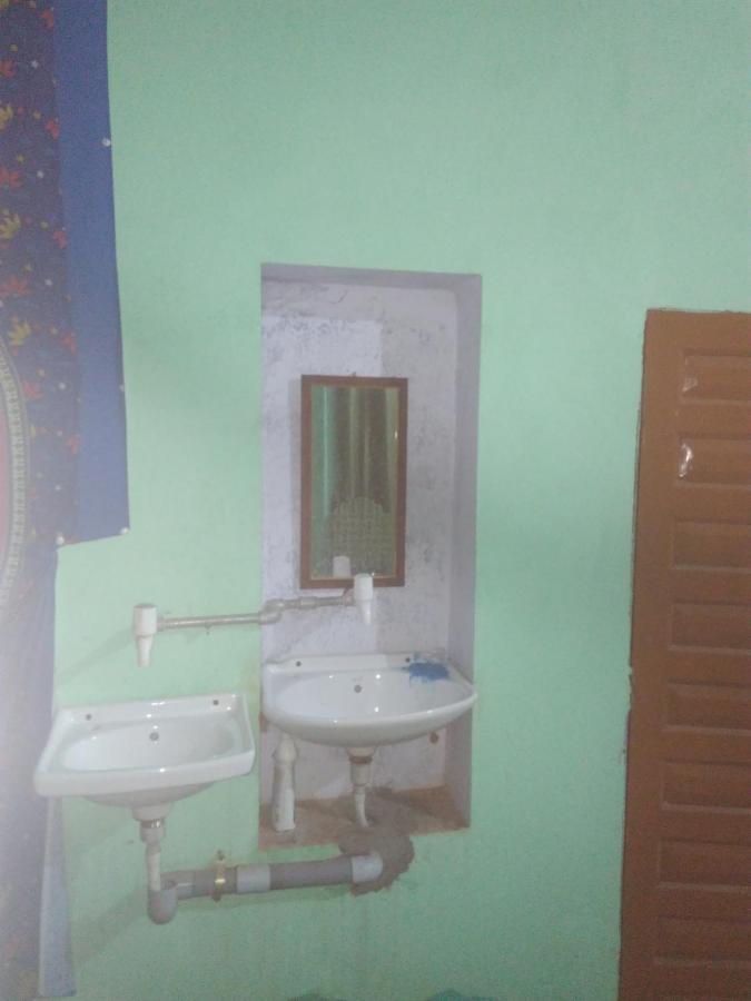K.S.N. Varanasi Paying Guest House Kültér fotó